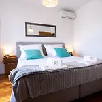Lonzor I Apartment