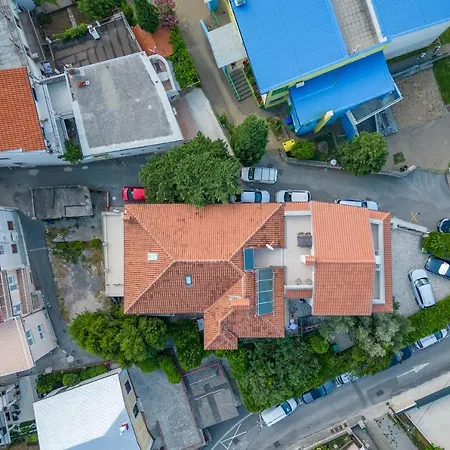 Apartment Lonzor I Selce