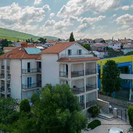 Lonzor I Apartman