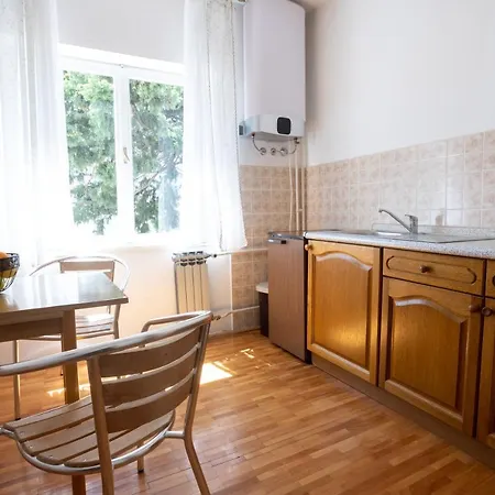 Apartment Lonzor I