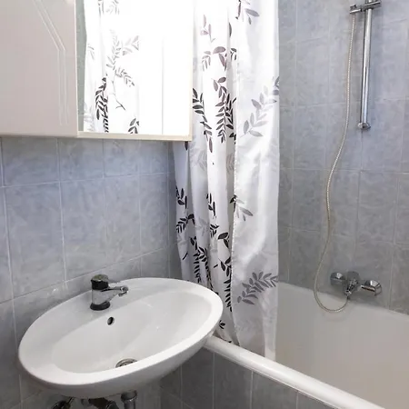 Lonzor I Apartment *